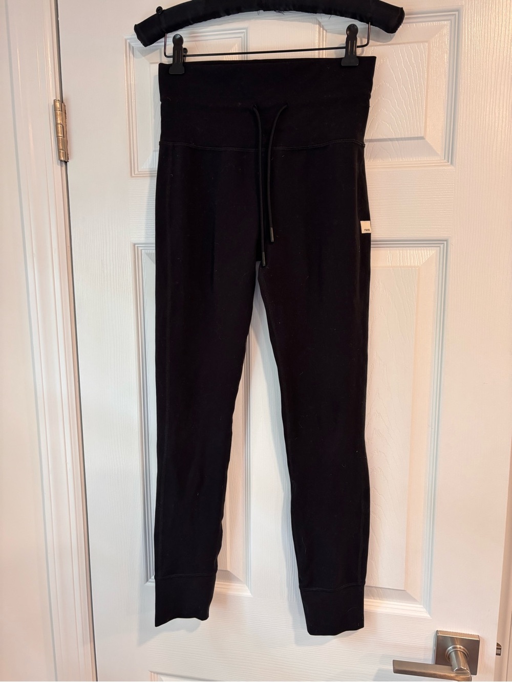 Vuori Women's Daily Leggings in black size small